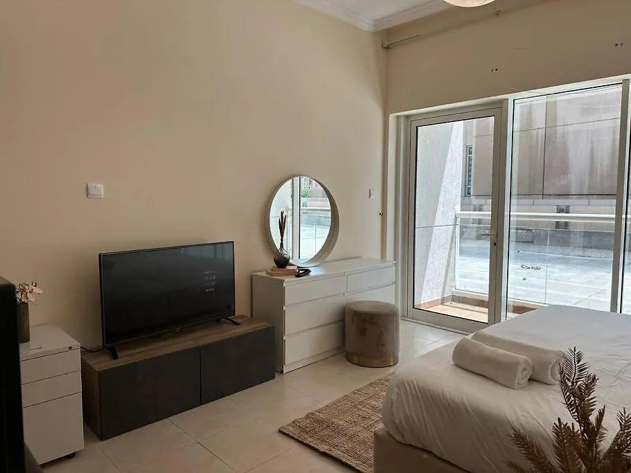 Apartment Luxury Studio Near Burj Khalifa Dubai