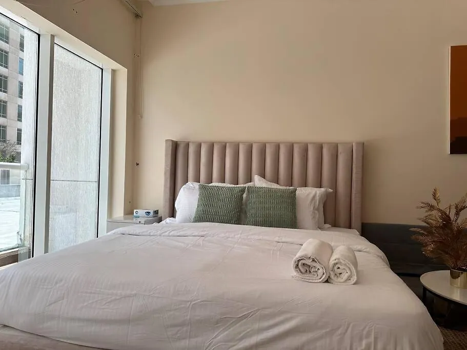 Apartment Luxury Studio Near Burj Khalifa Dubai