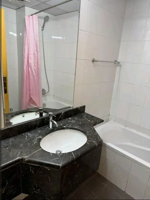 Luxury Studio Near Burj Khalifa Dubai 0*,